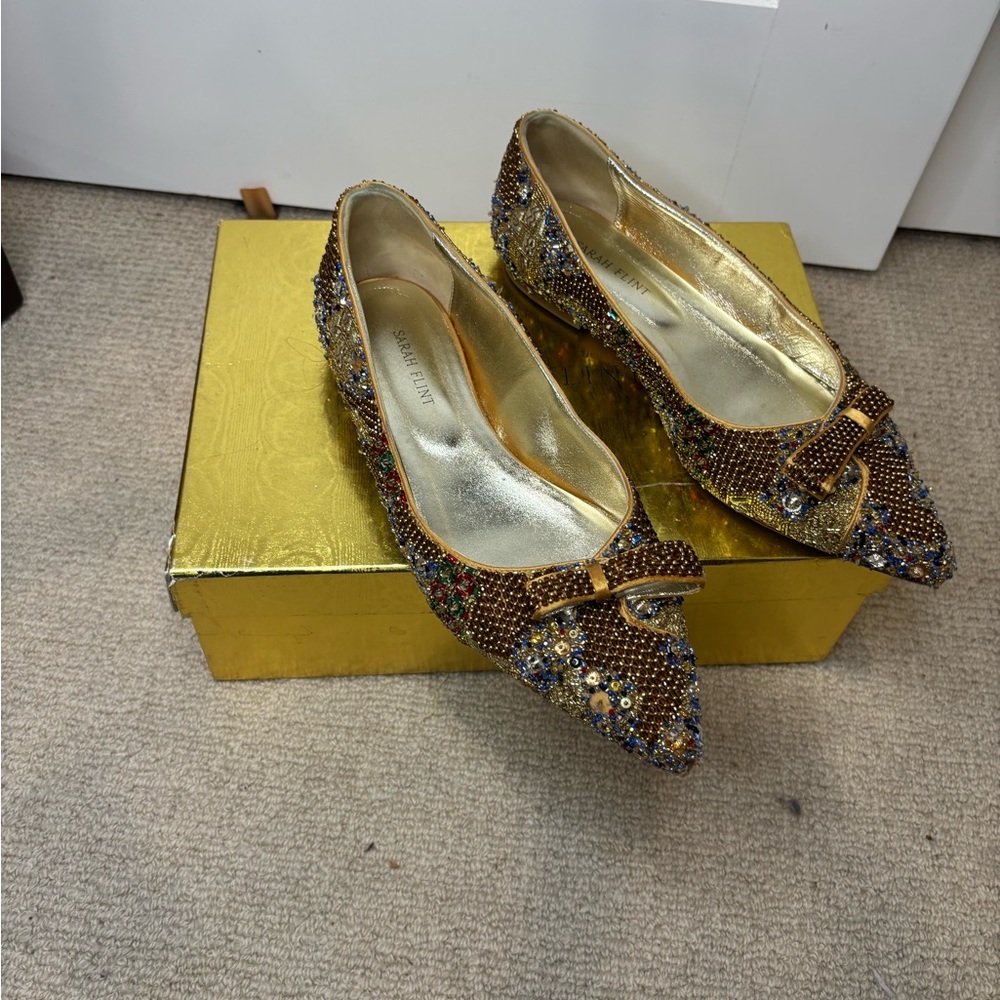 ****SOLD*** Sarah Flint The Woman in Gold Limited Edition Natalie Flats - Picture 6 of 16
